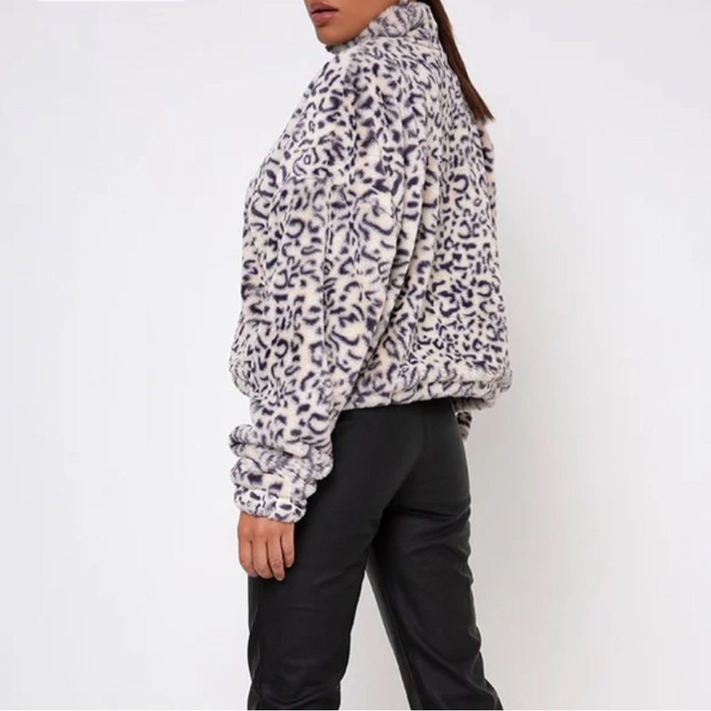 Motel Rocks Nero Ring Pull Jacket In White Leopard - Picture 7 of 14
